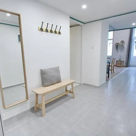 Canga Downtown For 6ppl, Balcony, Projector Апартаменты Будапешт