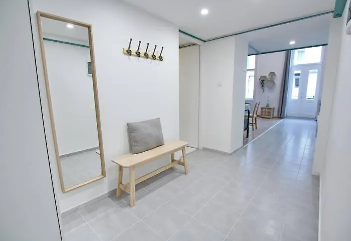 Canga Downtown For 6ppl, Balcony, Projector Lejlighed Budapest